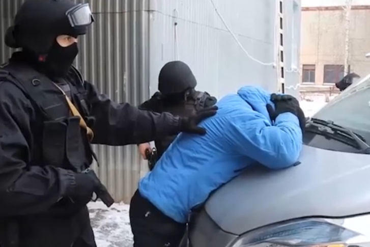Мужчины пытались скрыться, но не успели Мужчины пытались скрыться, но не успели