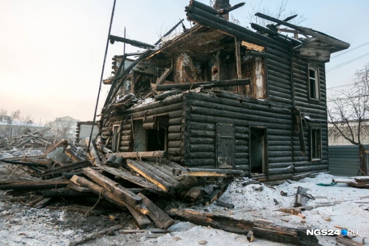 Усадьба Ермолаева была практически разрушена ещё в феврале