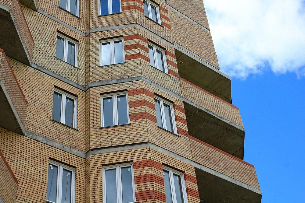 Высотка на Доватора готова на 90 процентов — возведена коробка здания, вставлены окна и двери Высотка на Доватора готова на 90 процентов — возведена коробка здания, вставлены окна и двери