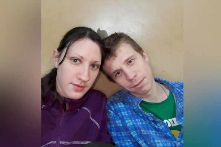 Одна из последних совместных фото супругов Истоминых сделана в больничных стенах