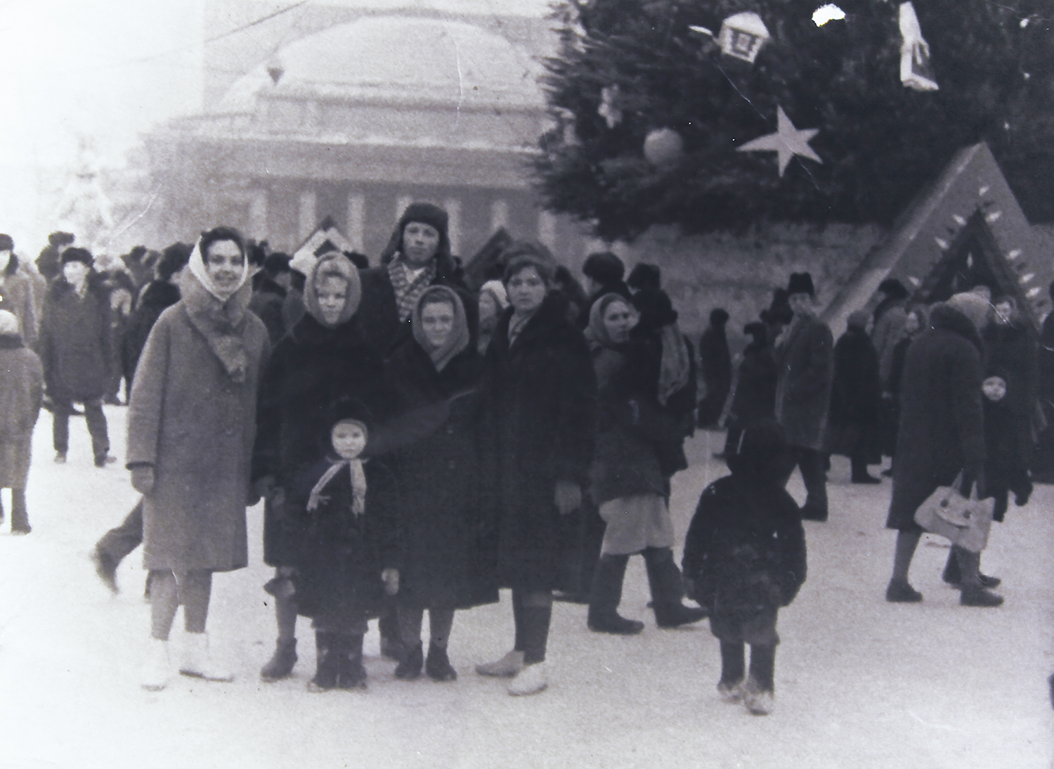 Народные гулянья в 80-х Народные гулянья в 80-х