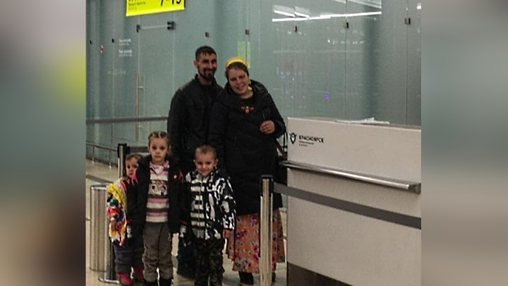 Семья старовера из Бразилии вылетела в Москву за паспортами