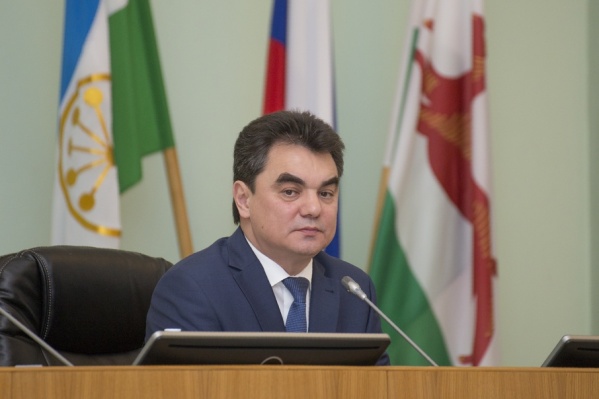Мэр башкирской столицы пообещал лично проверить, как ведётся озеленение Мэр башкирской столицы пообещал лично проверить, как ведётся озеленение