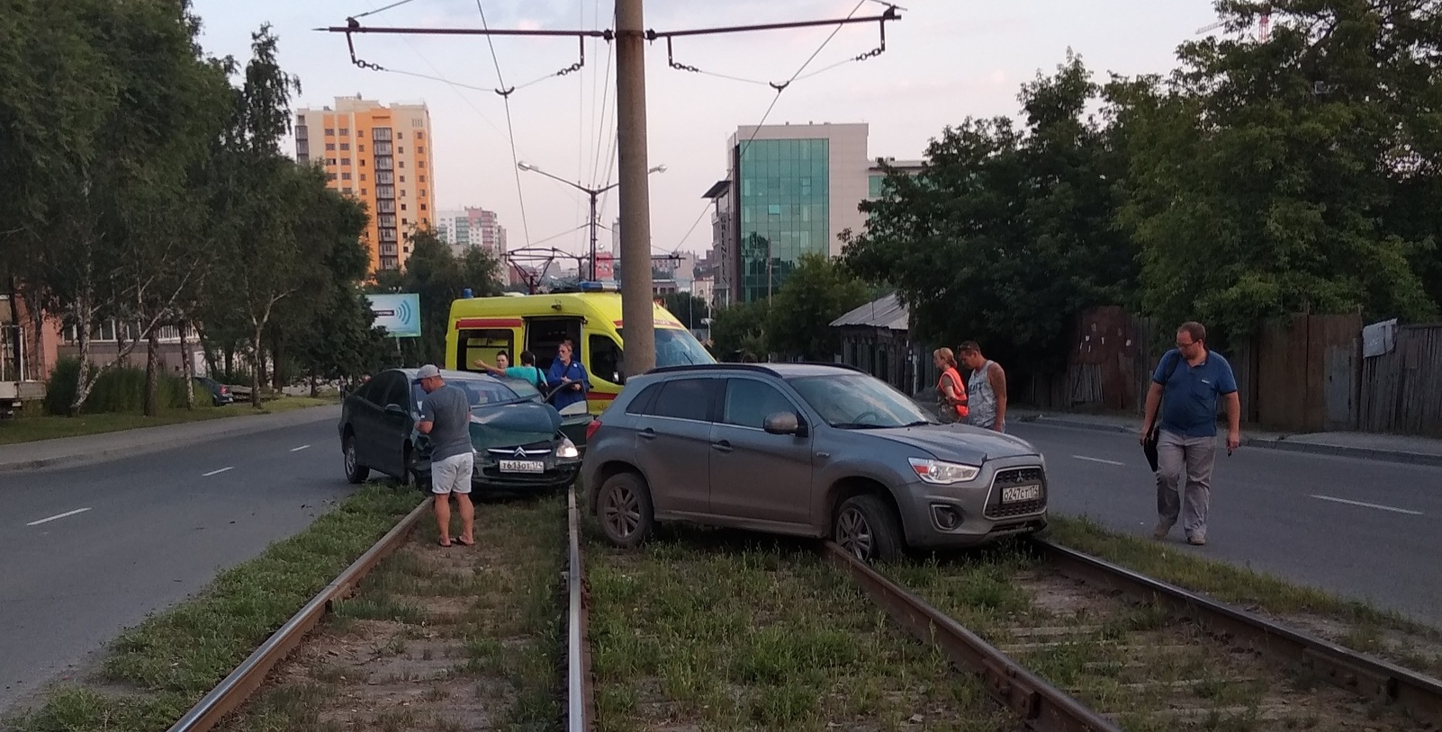 В Челябинске авария на путях парализовала движение трамваев
