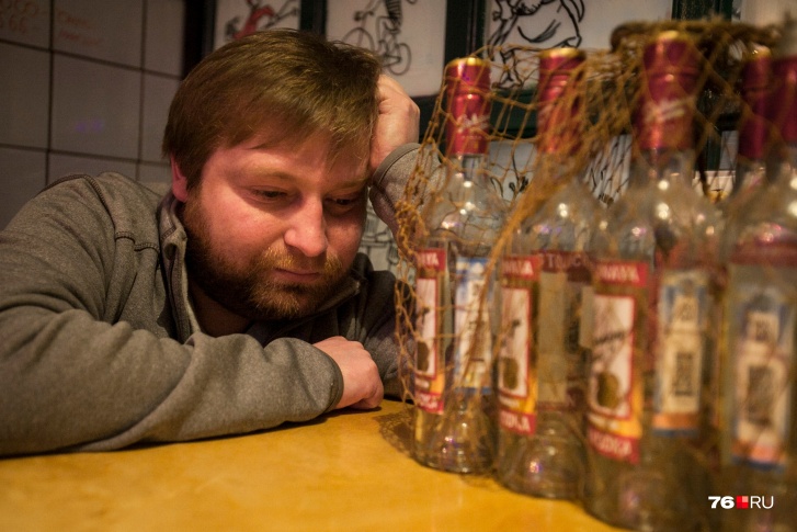 С каждым годом всё больше жителей Ярославской области начинают увлекаться алкоголем