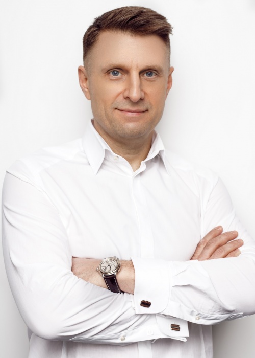 Стоматологическая клиника объявила о скидках на одномоментную имплантацию и протезирование зубов