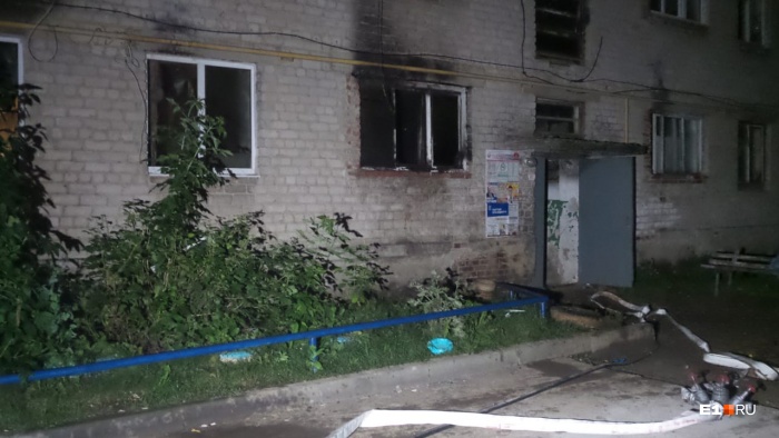 Одна женщина сломала кости таза при падении с третьего этажа Одна женщина сломала кости таза при падении с третьего этажа