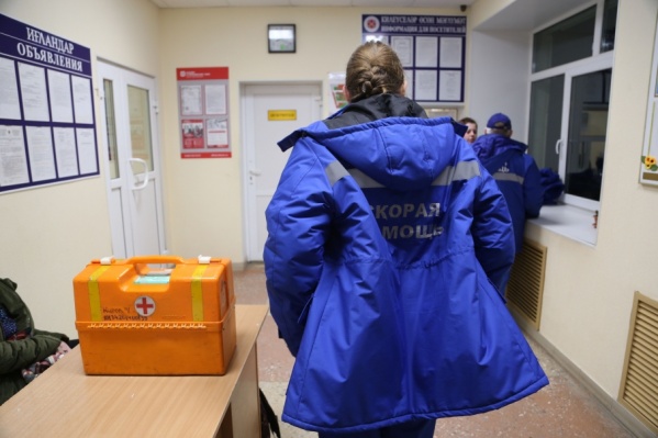 Сотрудница скорой пострадала в схватке с матерью обварившегося кипятком ребёнка Сотрудница скорой пострадала в схватке с матерью обварившегося кипятком ребёнка