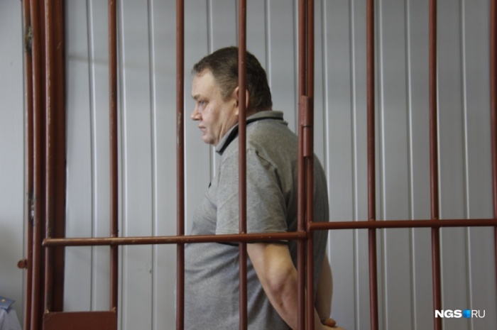 Бывший директор МУП «Коммунальное хозяйство» Колывани Андрей Терентьев может оказаться в колонии-поселении на 4 года Бывший директор МУП «Коммунальное хозяйство» Колывани Андрей Терентьев может оказаться в колонии-поселении на 4 года