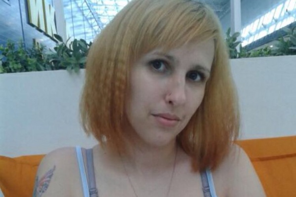 Ксению можно узнать по татуировке на плече Ксению можно узнать по татуировке на плече