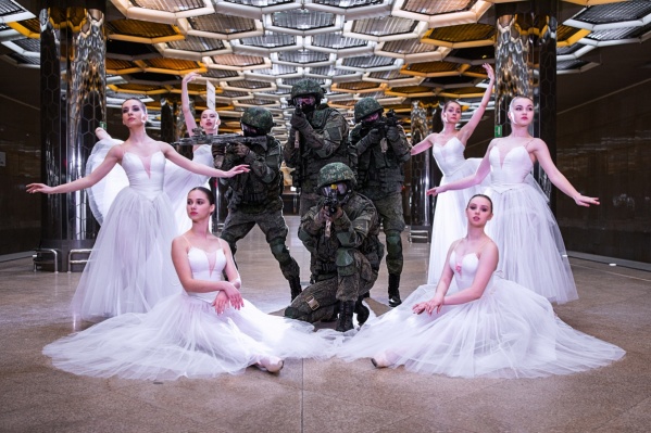 Необычная фотосессия в метро больше всего понравилась читателям Необычная фотосессия в метро больше всего понравилась читателям