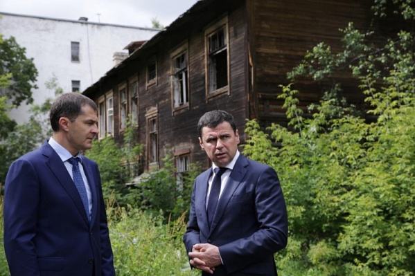 Миронов приказал Волкову лично проследить за благоустройством города и архитектурных объектов Миронов приказал Волкову лично проследить за благоустройством города и архитектурных объектов