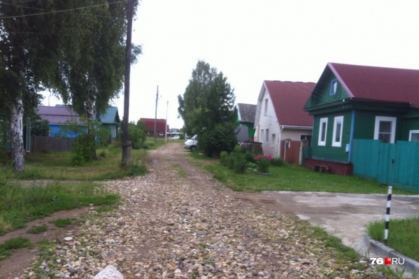 На этой улице собрались сделать большую магистраль. Под неё нужно сносить дома На этой улице собрались сделать большую магистраль. Под неё нужно сносить дома