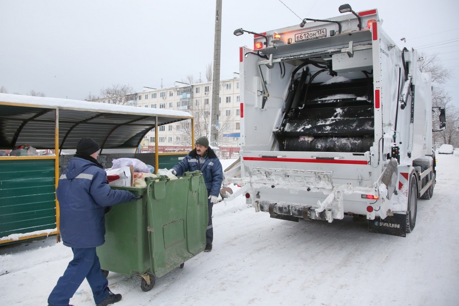 На 10 лет: в Волгограде мусорный концессионер арендует за 281 млн рублей девять мусоровозов