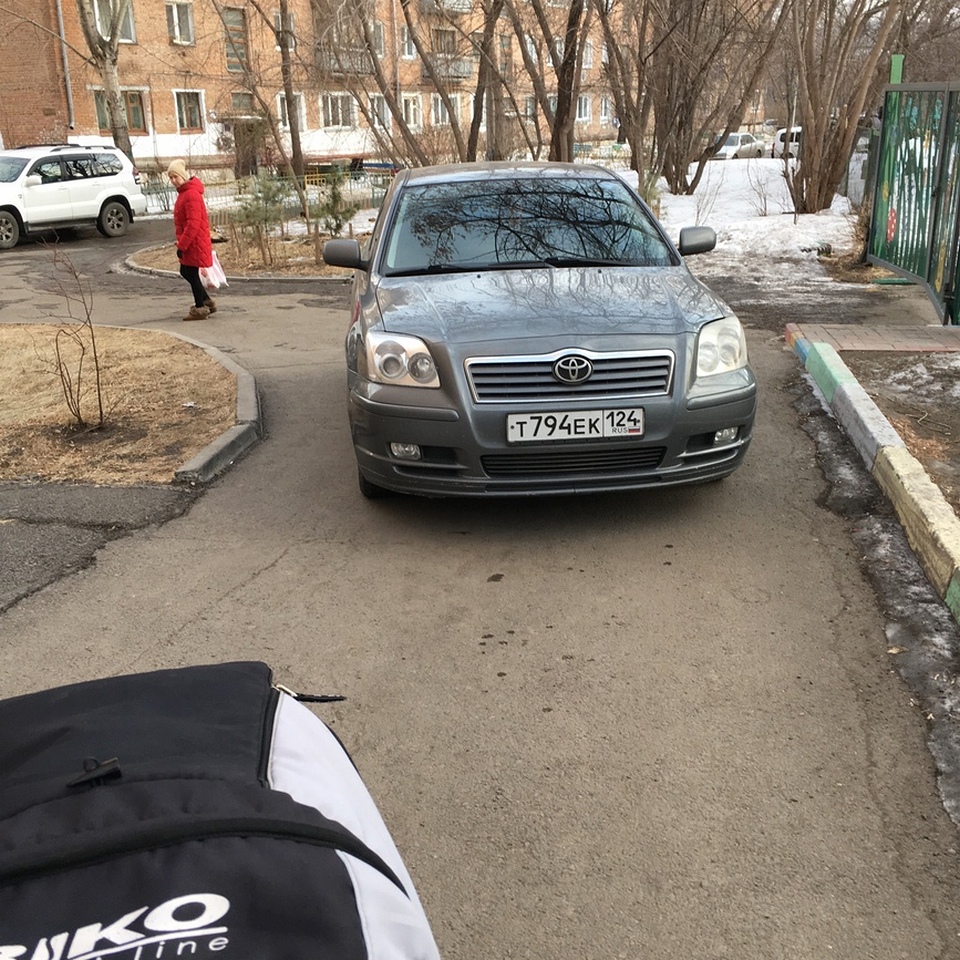 Бросил и пошел по делам Бросил и пошел по делам