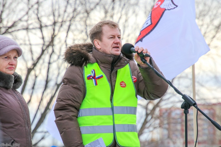 Юрия Чеснокова на митинг 7 апреля, организатором которого он являлся, не пустили — его судили за неоплаченные штрафы Юрия Чеснокова на митинг 7 апреля, организатором которого он являлся, не пустили — его судили за неоплаченные штрафы