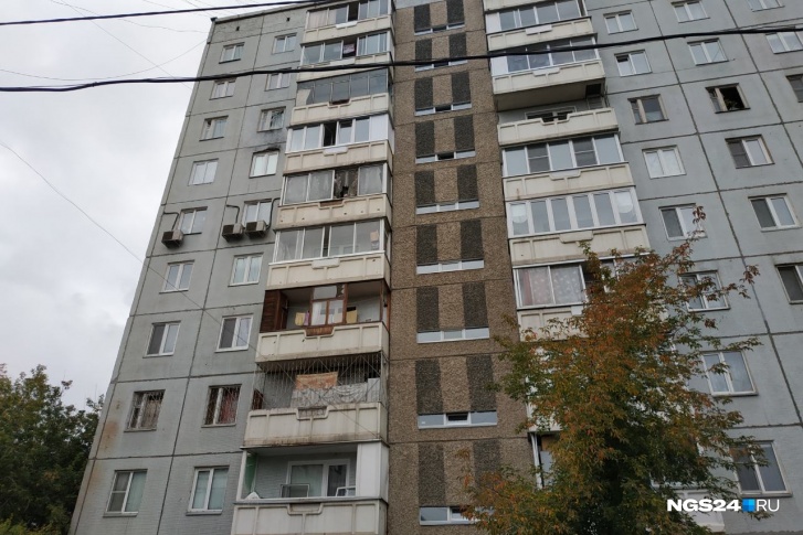 Взрыв произошел в 1-м подъезде дома Взрыв произошел в 1-м подъезде дома