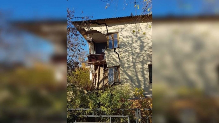 Жители Бора винят в обрушении дома ремонт, которого они ждали пять лет