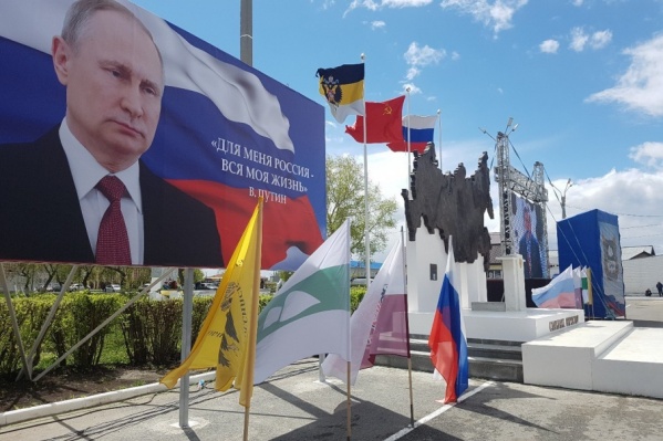 На место президента на памятнике «Служение Отечеству» могут встать жители<br> На место президента на памятнике «Служение Отечеству» могут встать жители<br>