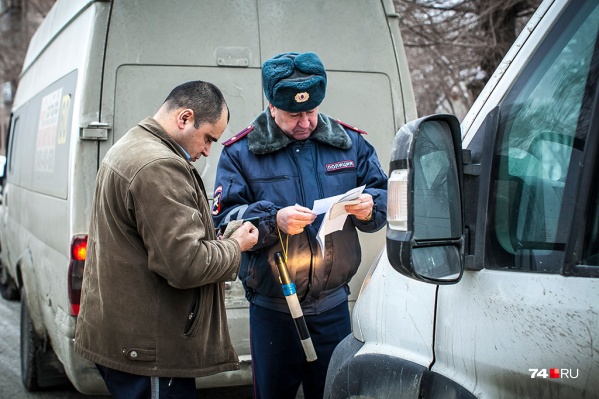 Автобусы нелегальных перевозчиков отправляют на штрафстоянки Автобусы нелегальных перевозчиков отправляют на штрафстоянки