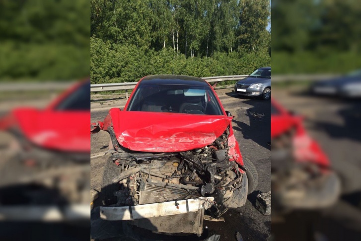 Больше всего пострадала водитель красного Opel Corsa Больше всего пострадала водитель красного Opel Corsa