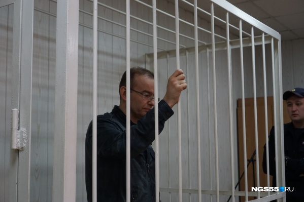 Липин попросил суд оставить его под домашним арестом, поскольку у него есть малолетняя дочь, а у него самого плохое здоровье Липин попросил суд оставить его под домашним арестом, поскольку у него есть малолетняя дочь, а у него самого плохое здоровье