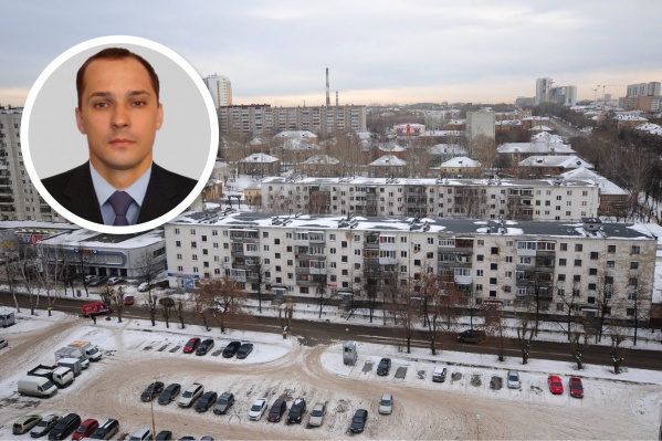 Кристально честный Роман Кравченко ранее работал начальником отдела полиции Кристально честный Роман Кравченко ранее работал начальником отдела полиции