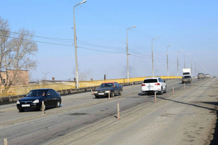 Локальный ремонт позволит не закрывать мост для движения машин до начала реконструкции