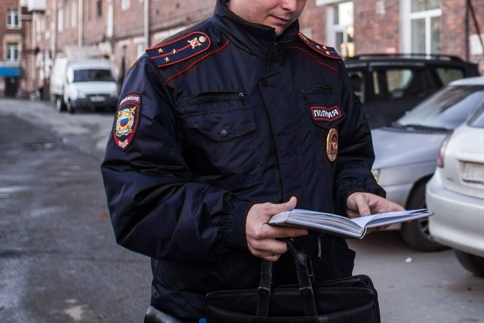 Подростка нашли полицейские Подростка нашли полицейские