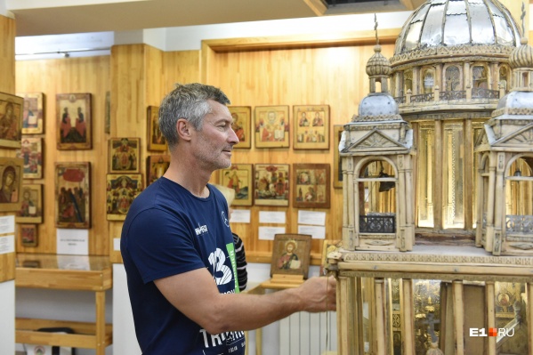 Евгений Ройзман уже 40 лет собирает и реставрирует старинные иконы Евгений Ройзман уже 40 лет собирает и реставрирует старинные иконы