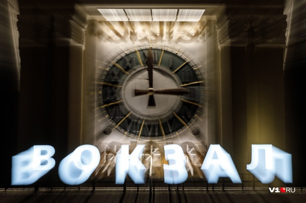 В 2:00 волгоградцы перевели стрелки на час вперёд В 2:00 волгоградцы перевели стрелки на час вперёд