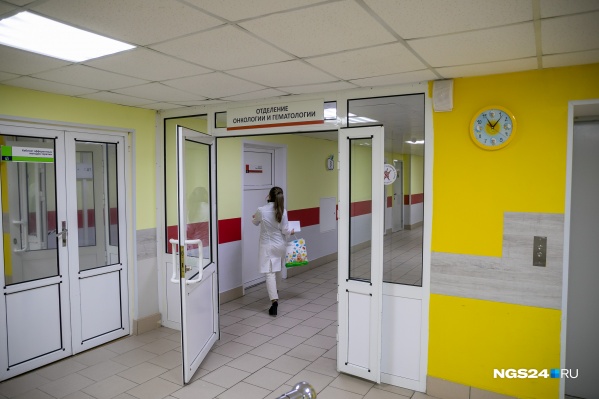 Врачи узких специальностей предпочитают работу в других городах и уезжают из Норильска Врачи узких специальностей предпочитают работу в других городах и уезжают из Норильска