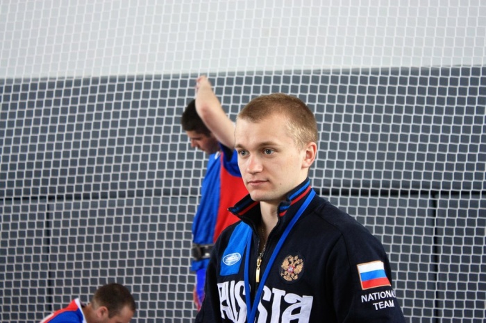 Евгений Бутенко на чемпионате России по гиревому спорту Евгений Бутенко на чемпионате России по гиревому спорту