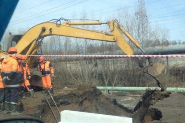 В Уфе устраняют последствия прорыва В Уфе устраняют последствия прорыва