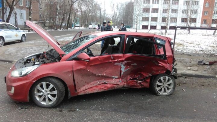 Две иномарки столкнулись в Нижнем Новгороде. Есть пострадавшие