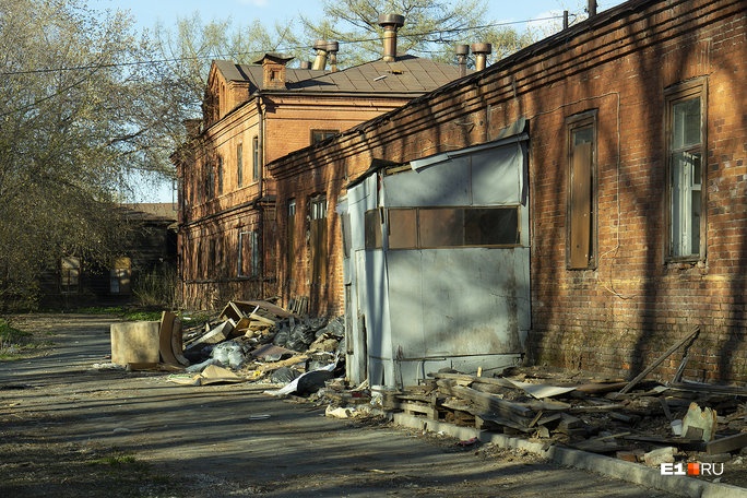 Старинный медгородок сегодня почти полностью опустевший Старинный медгородок сегодня почти полностью опустевший
