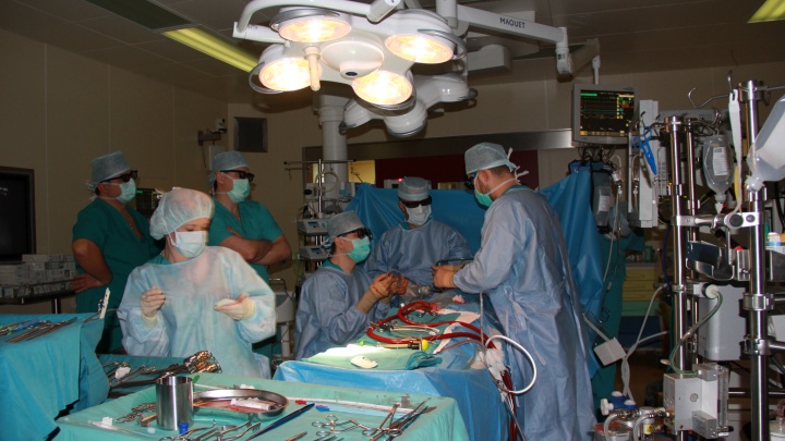 Хирурги кардиоцентра восстановили сердечные клапаны двух женщин через 3D визуализацию