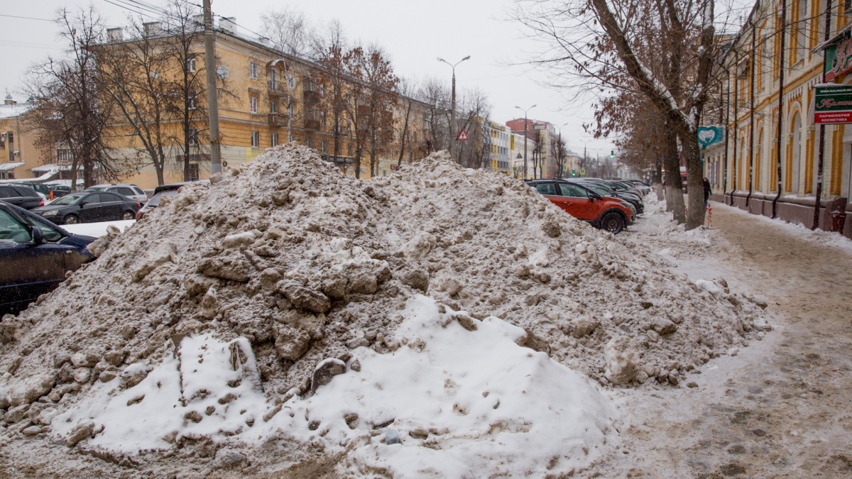 Справятся ли власти и коммунальщики с уборкой города будущей зимой?