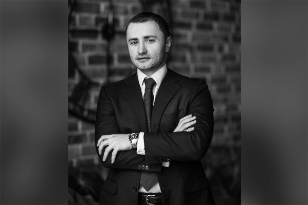 Карен Дашьян сменил на посту Татьяну Подчасову, которая работала в должности гендиректора «Новосибирскэнергосбыта» с начала 2000-х Карен Дашьян сменил на посту Татьяну Подчасову, которая работала в должности гендиректора «Новосибирскэнергосбыта» с начала 2000-х