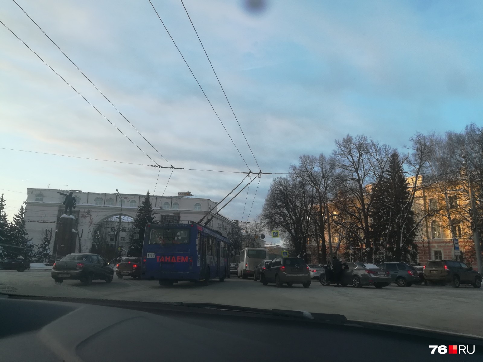 «Яндекс» по-прежнему оценивает пробки в городе на восемь баллов «Яндекс» по-прежнему оценивает пробки в городе на восемь баллов