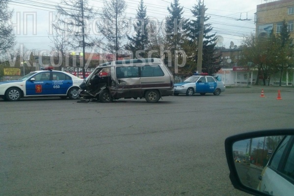 Водитель автобуса не пострадал Водитель автобуса не пострадал