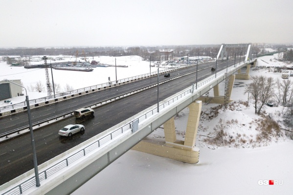 Автомобильное движение по мосту запустили 31 декабря 2019 года Автомобильное движение по мосту запустили 31 декабря 2019 года