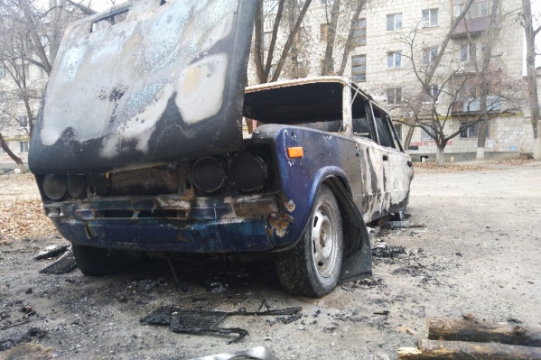 В салоне во время возгорания никого не было В салоне во время возгорания никого не было