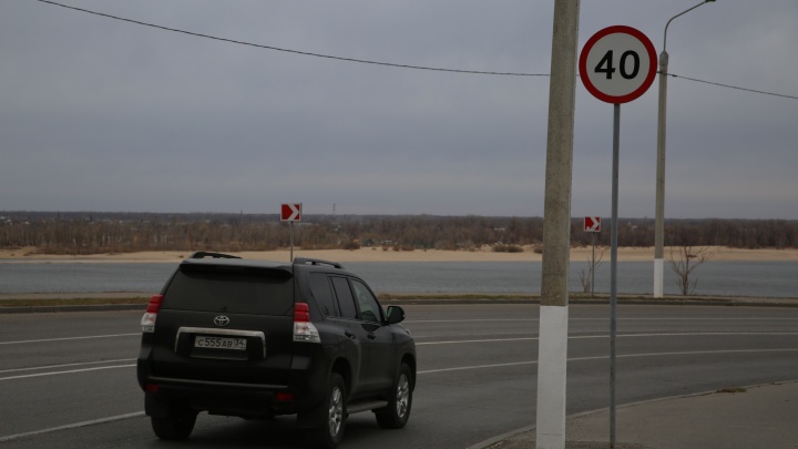 «Это ловушка или вредительство»: в центре Волгограда ограничили скорость на безопасном спуске