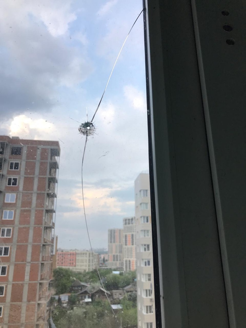 Свежий ремонт в подъездах беспощадно уничтожается Свежий ремонт в подъездах беспощадно уничтожается