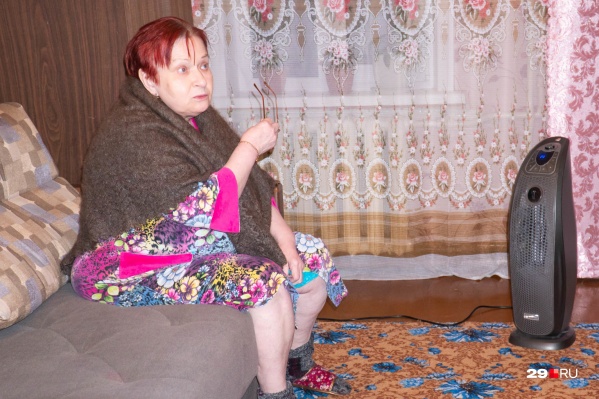 Нина Николаевна возмущена: по квитанции за тепло она платит около 6 тысяч рублей, но тепло в квартире дают не батареи, а обогреватель Нина Николаевна возмущена: по квитанции за тепло она платит около 6 тысяч рублей, но тепло в квартире дают не батареи, а обогреватель