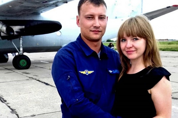 У Дениса Сафронова осталась жена и двухлетний ребёнок У Дениса Сафронова осталась жена и двухлетний ребёнок 