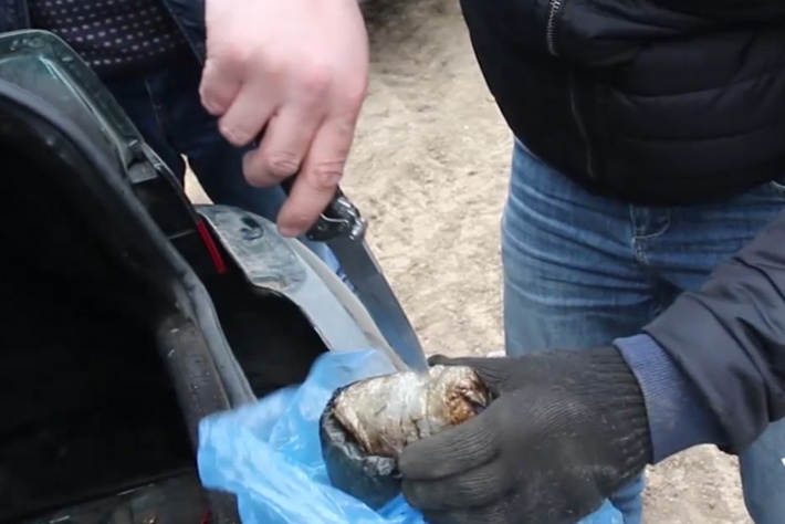 Мужчину с полной сумкой марихуаны задержали в Ростовской области на границе с Украиной
