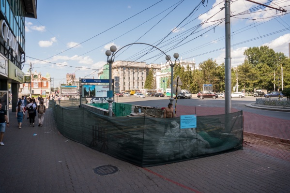 Вход со стороны часовни закрыли до конца лета Вход со стороны часовни закрыли до конца лета 