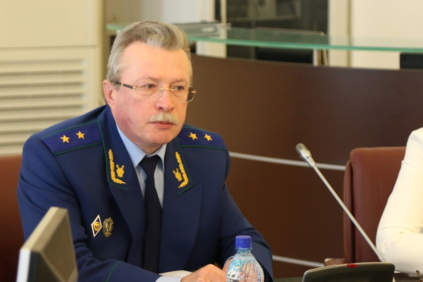 Главный прокурор Тюменской области покинул пост и уезжает в Санкт-Петербург